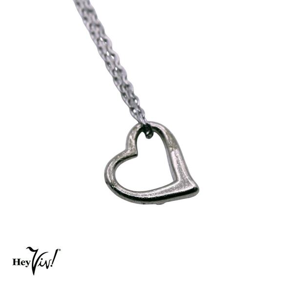Vintage Heart Pendant Necklace Simple Elegant Silver Metal 19" Chain - Hey Viv - Picture 4 of 5